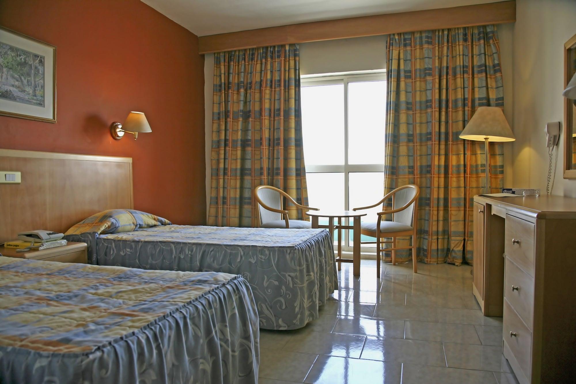Hotel Qawra Palace & St. Paul's Bay