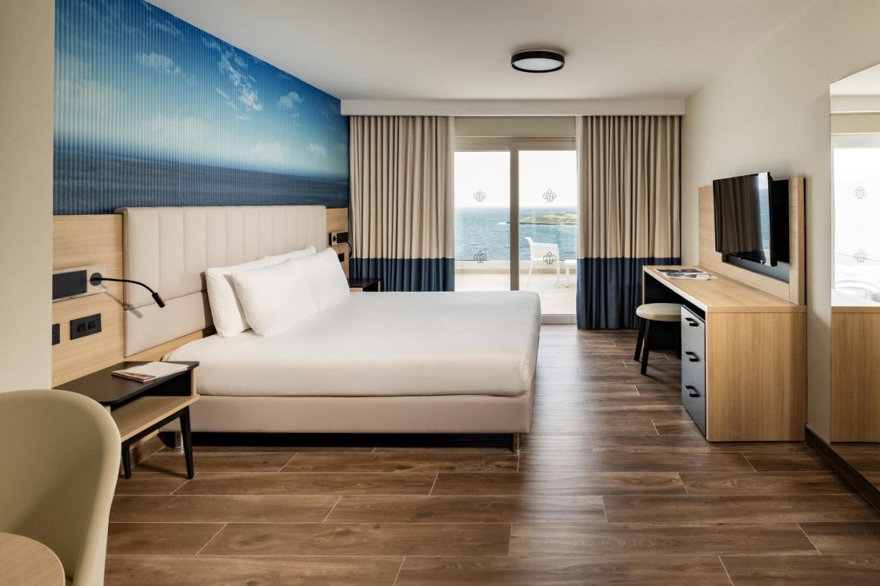 Qawra Palace & Hotel 4*
