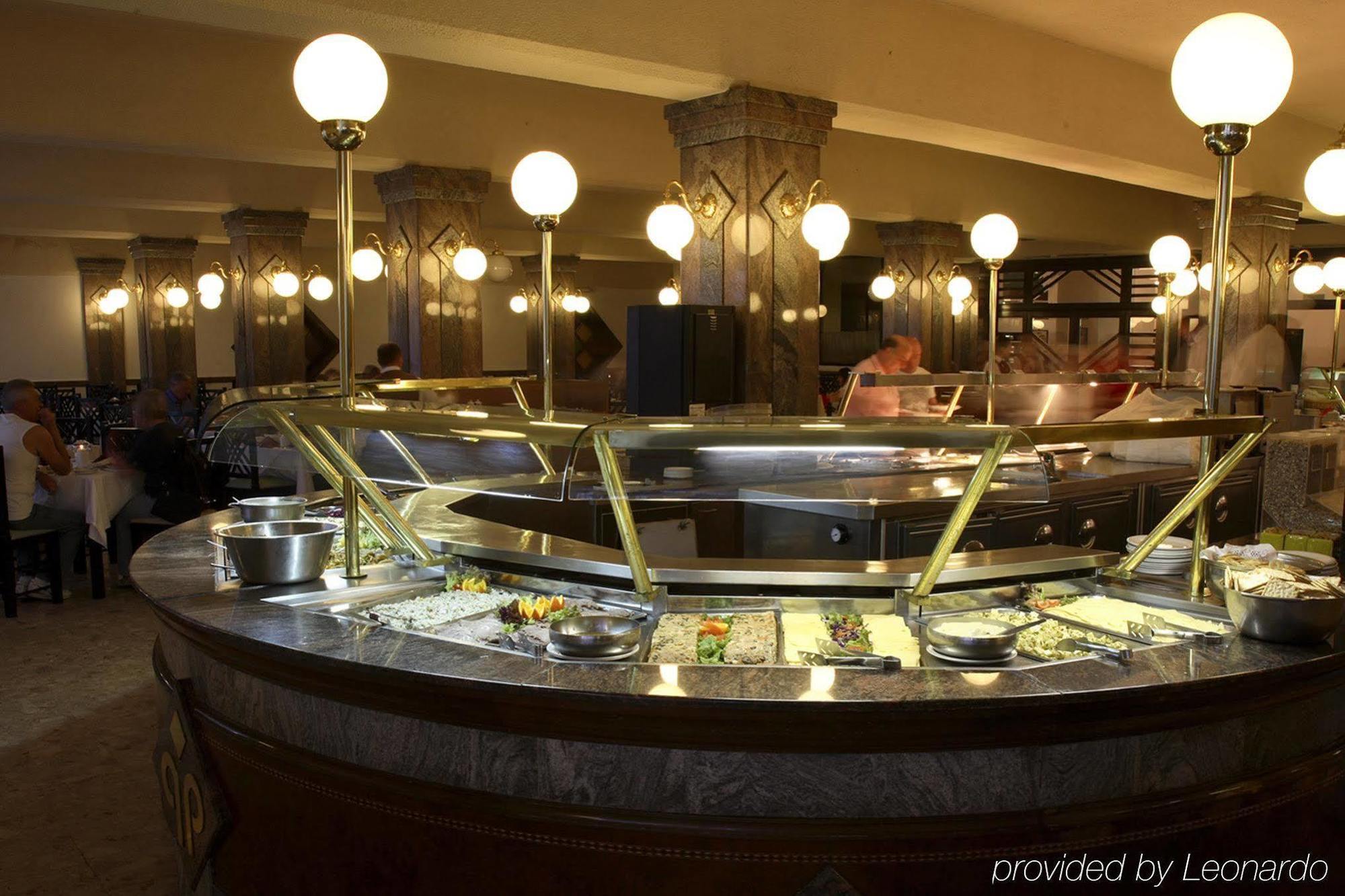 Qawra Palace & Hotel 4*