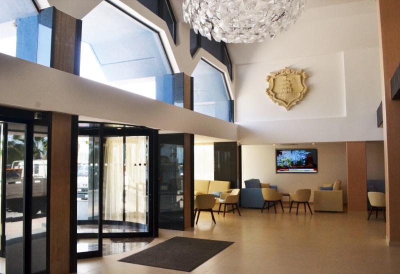 Hotel Qawra Palace & St. Paul's Bay
